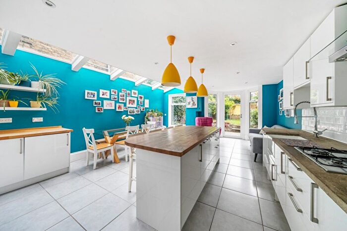 5 Bedroom Terraced House For Sale In Adys Road, Peckham Rye, London, SE15