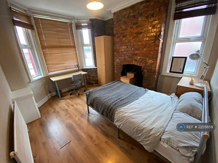 4 Bedroom Terraced House To Rent In Moseley Road, Fallowfield, Manchester, M14