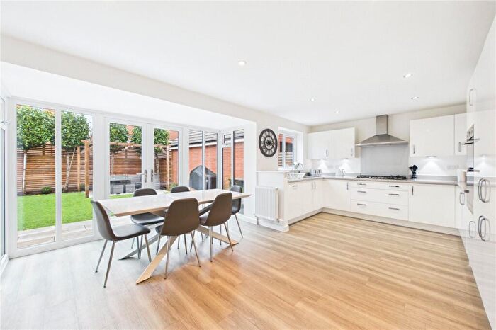 4 Bedroom Detached House For Sale In Fingal Crescent, Spencers Wood, Reading, Berkshire, RG7