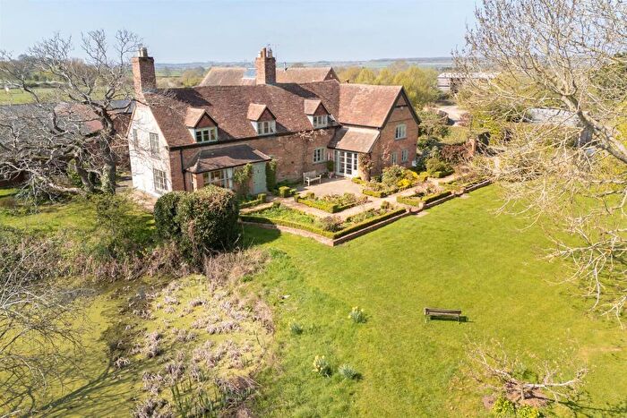 5 Bedroom Country House For Sale In Fosse Way, Hunningham, Leamington Spa, CV33