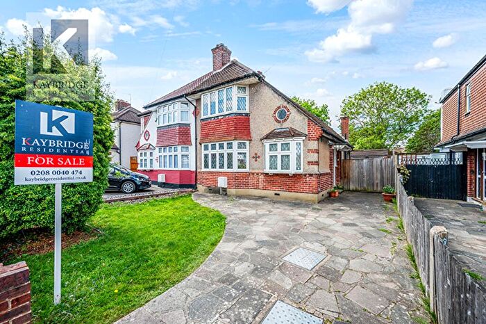 3 Bedroom House For Sale In Walsingham Gardens, Epsom, KT19