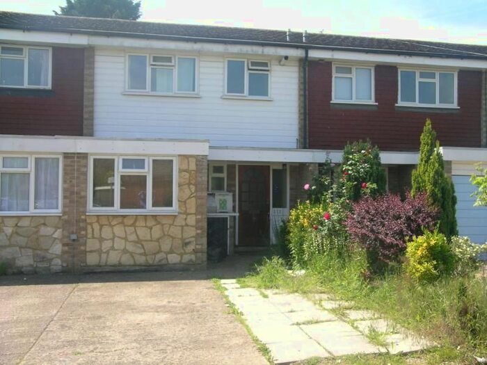 4 Bedroom Terraced House To Rent In Guildford Park Avenue, Guildford, Surrey, GU2