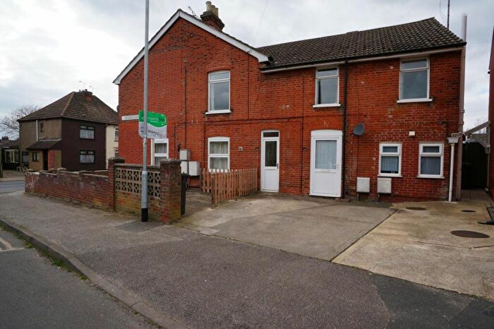 2 Bedroom Flat To Rent In Foxhall Road, IP3