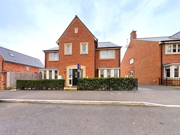 1 Bedroom Flat For Sale In Dalziel Drive, Whittington, Worcester, Worcestershire, WR5