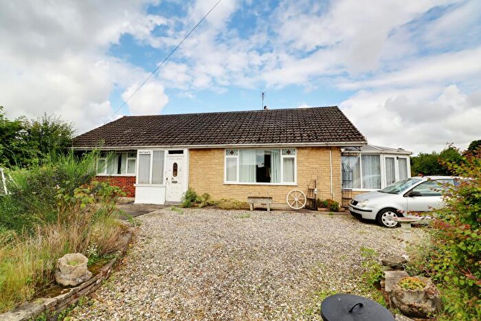 3 Bedroom Bungalow For Sale In The Nooking, Haxey, Lincolnshire, DN9