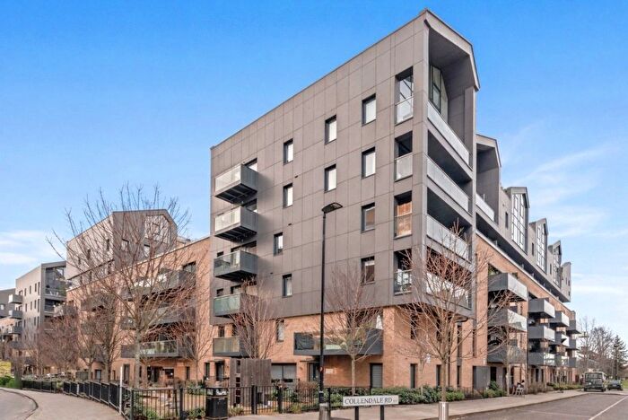 3 Bedroom Flat For Sale In Collendale Road, Walthamstow, London, E17
