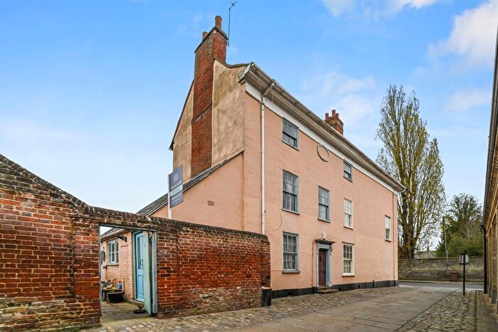 3 Bedroom Town House For Sale In Market Place, Hadleigh, Ipswich, IP7
