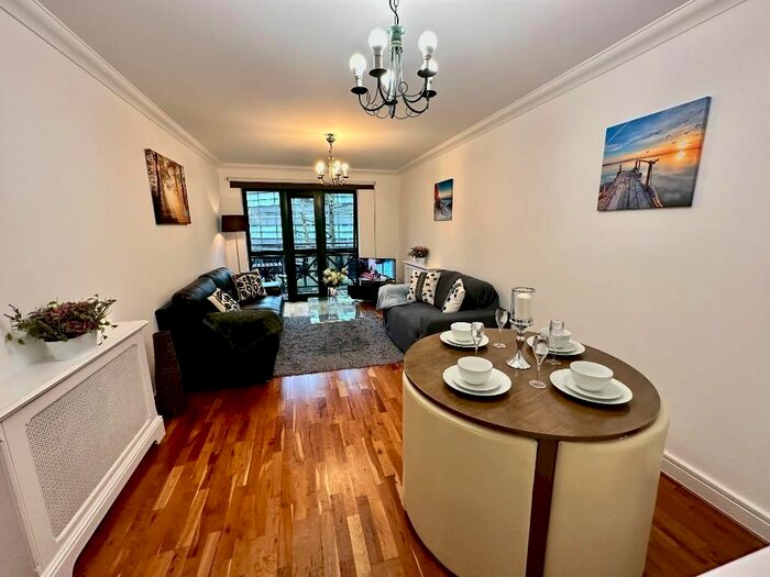 2 Bedroom Flat To Rent In Medway Street, Westminster, London, SW1P