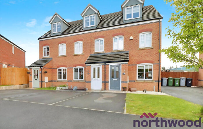 3 Bedroom Town House To Rent In Redshank Place, Ettiley Heath, Sandbach, CW11