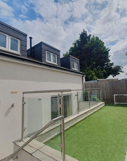 2 Bedroom Maisonette To Rent In Flat, A Ewell Road, Surbiton, KT6