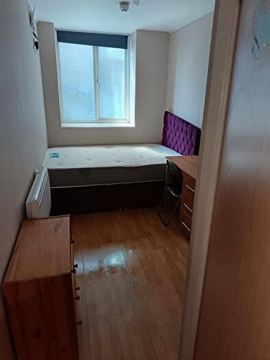 1 Bedroom Flat To Rent In Sunbridge Road, Bradford, BD1