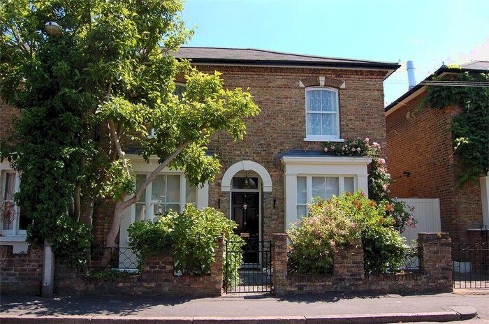 3 Bedroom Semi-Detached House To Rent In Edward Road, Hampton Hill, Hampton, TW12