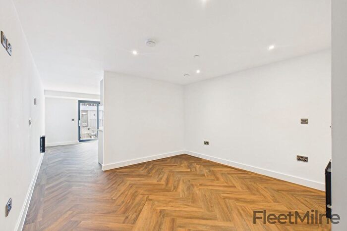 Studio For Sale In St Paul's Square, Birmingham, B3 - Photo 10