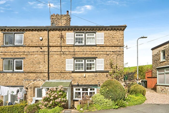 2 Bedroom Cottage For Sale In Hallas Bridge, Cullingworth, Bradford, BD13