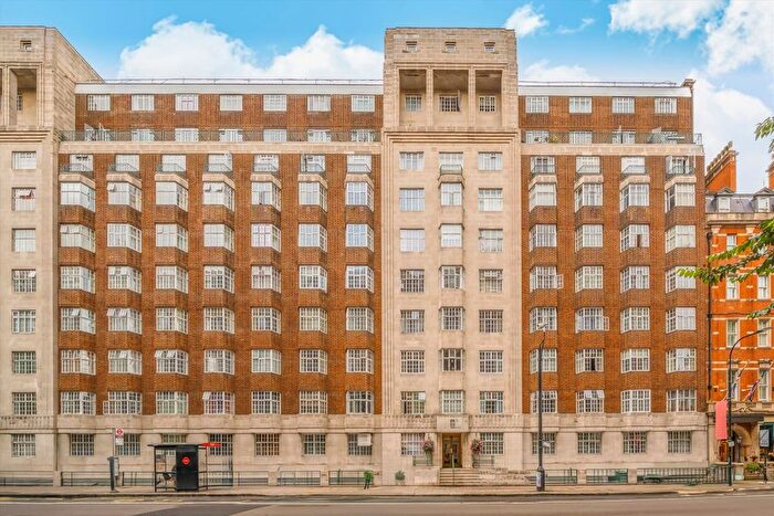 Studio For Sale In Woburn Place, Bloomsbury, WC1H