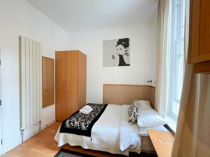 Studio To Rent In Fulham Palace Road, Hammersmith, London, W6