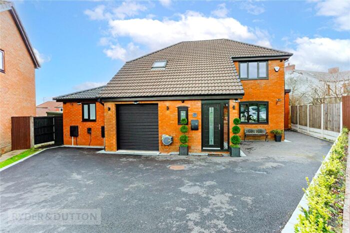 5 Bedroom Detached House For Sale In Spinners Way, Moorside, Oldham, OL4