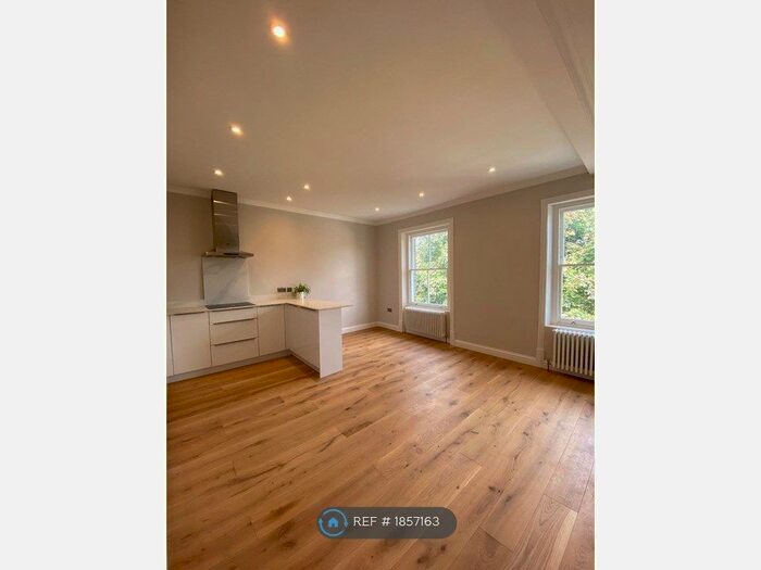 1 Bedroom Flat To Rent In Catherine Road, Surbiton, KT6