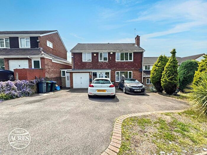 4 Bedroom Detached House For Sale In Monksfield Avenue, Great Barr, Birmingham, B43