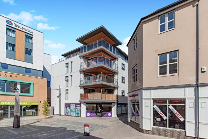 1 Bedroom Apartment For Sale In Westbury Court, Bicester, OX26