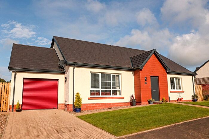 3 Bedroom Bungalow For Sale In Mill View, Lanark, South Lanarkshire, ML11