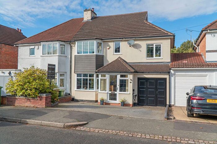 5 Bedroom Semi Detached House For Sale In Greyfort Crescent, Solihull, B92