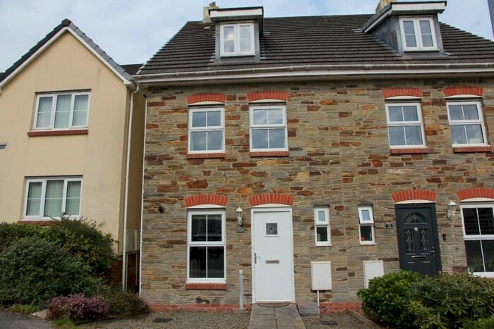 3 Bedroom Semi-Detached House To Rent In Gilbert Road, Bodmin, PL31
