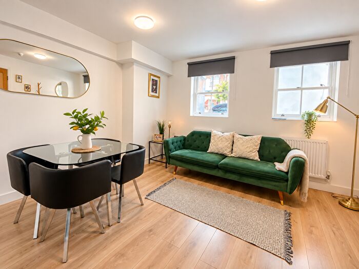 2 Bedroom Flat To Rent In Campdale Road, London, N7