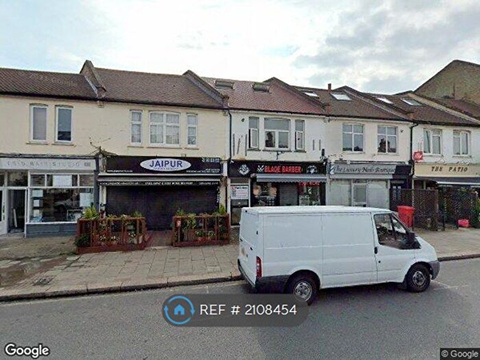 3 Bedroom Flat To Rent In Wimbledon Park, Wimbledon, SW19