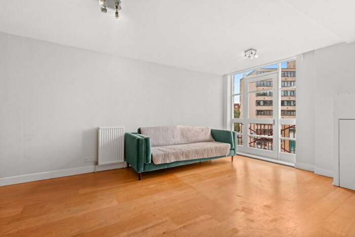 2 Bedroom Flat To Rent In London Wharf, Wharf Place, E2