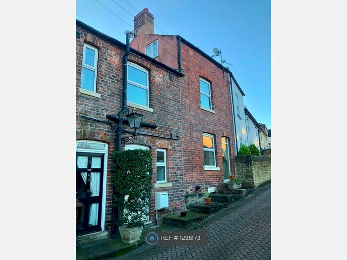 2 Bedroom Terraced House To Rent In Woodcroft, Wakefield WF2