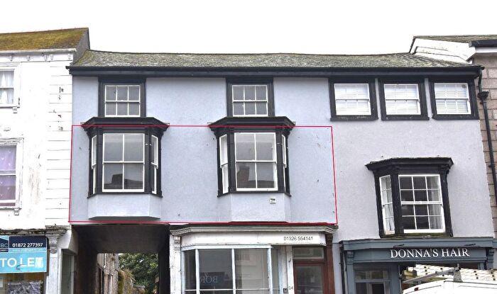 2 Bedroom Flat To Rent In Flat, Coinagehall Street, Helston, TR13