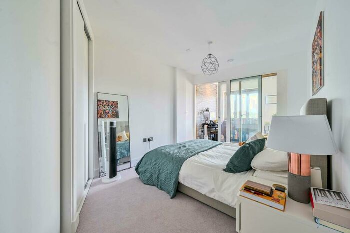 1 Bedroom Flat To Rent In Wansbeck Road, , Hackney Wick, London, E3