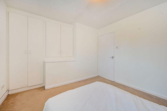 1 Bedroom Terraced House To Rent In Partridge Road, Hampton, TW12