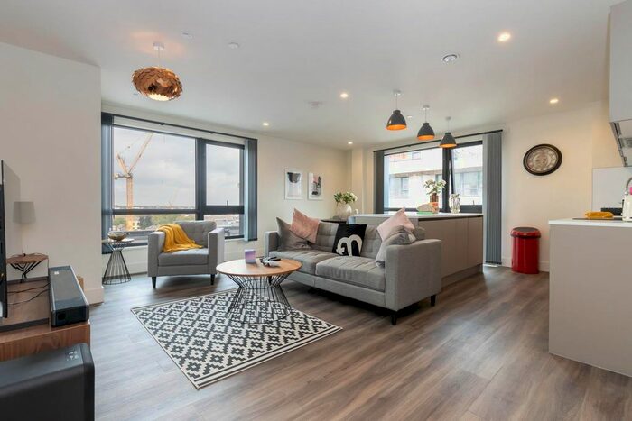 2 Bedroom Flat To Rent In The Lightwell, Cornwall Street, Birmingham, B3