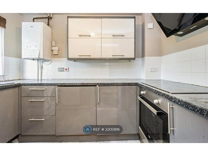 3 Bedroom Semi-Detached House To Rent In Wolverton Road, Stony Stratford, Milton Keynes, MK11