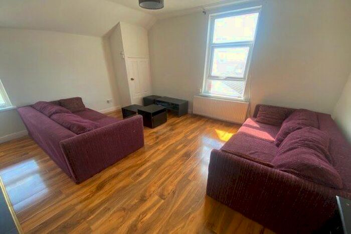 1 Bedroom Flat To Rent In Station Road, Blackpool, FY4