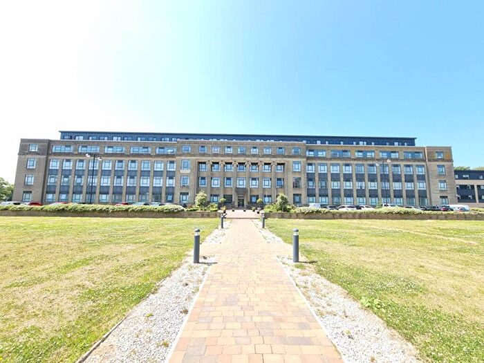 2 Bedroom Apartment To Rent In The Card House, BD9