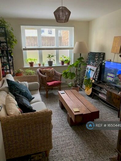 1 Bedroom Flat To Rent In Darnley Road, London, E9