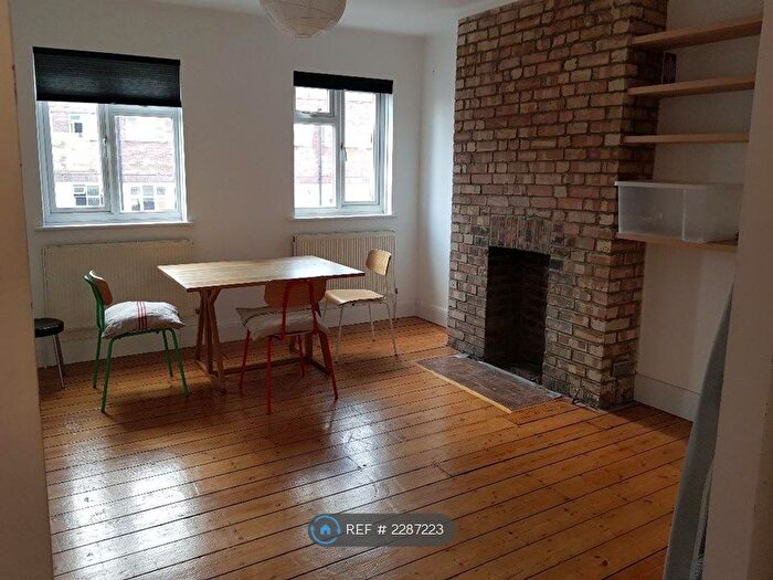 2 Bedroom Flat To Rent In Philson Mansions, London, E1