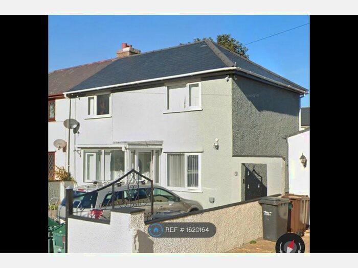 3 Bedroom Semi-Detached House To Rent In Penmaen Cresent, Conwy, LL32