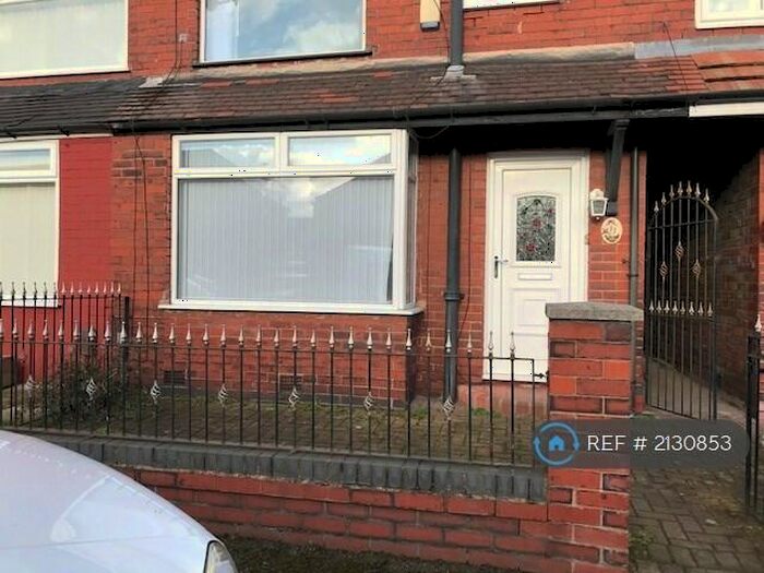 3 Bedroom Terraced House To Rent In Ross Avenue, Chadderton, Oldham, OL9