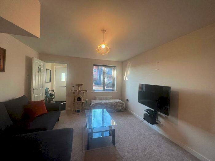 3 Bedroom Town House To Rent In Great Park, Newcastle Upon Tyne, NE13