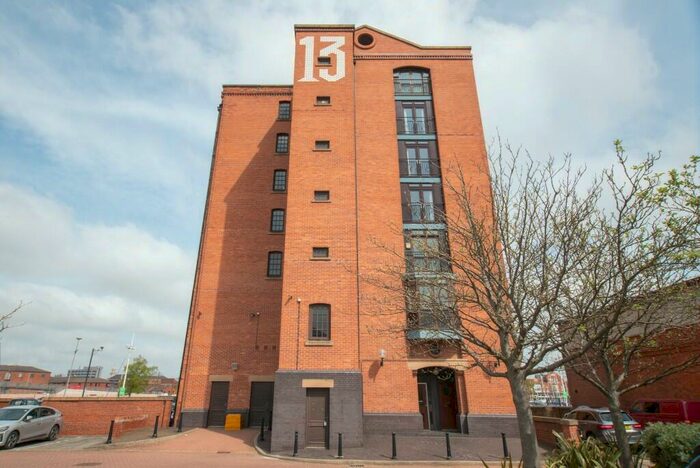 1 Bedroom Flat To Rent In Kingston Street, Hull, East Riding Of Yorkshire, HU1