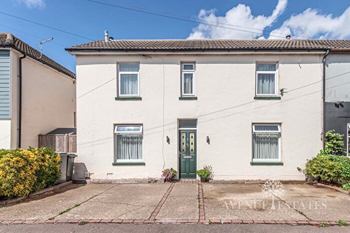 3 Bedroom Semi-Detached House For Sale In Boscombe Grove Road, Bournemouth, Bournemouth Christchurch Poole, BH1