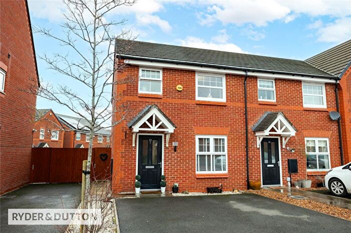 3 Bedroom Semi Detached House For Sale In Eason Way, Ashton-Under-Lyne, Greater Manchester, OL6