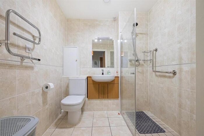1 Bedroom Retirement Property For Sale In Scholars Gate, Abbey Park Avenue, St. Andrews, KY16