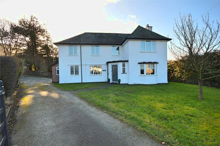 4 Bedroom Detached House For Sale In Trewen, Llandinam, Powys, SY17