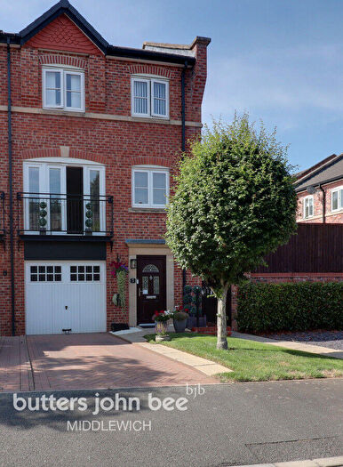 4 Bedroom Town House For Sale In Harbutts View, Middlewich, CW10