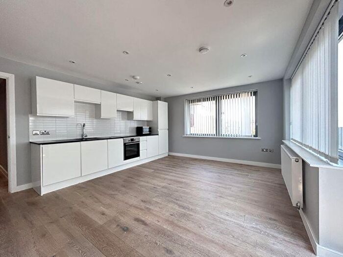 1 Bedroom Flat To Rent In North Street, Horsham, RH13